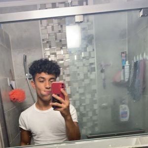 Meet your Posher, Sebastian